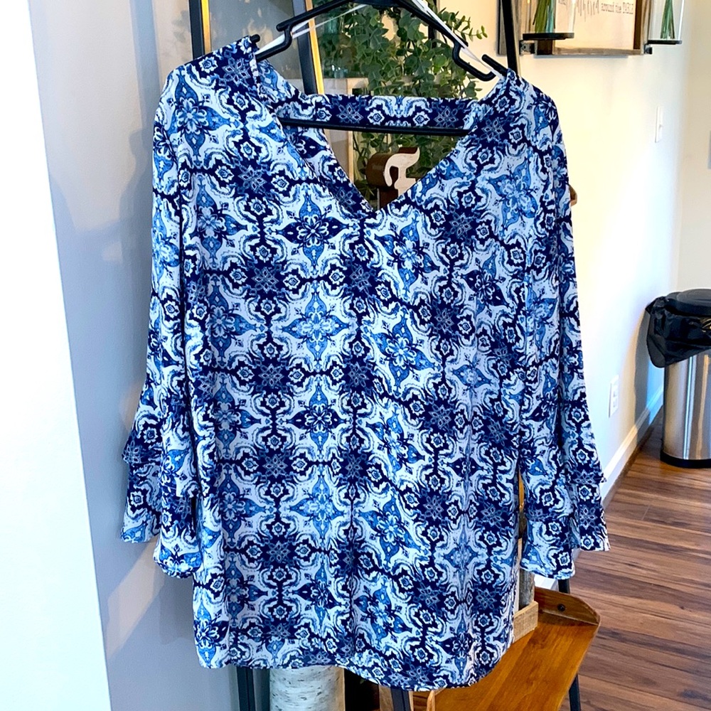 Woman’s blouse